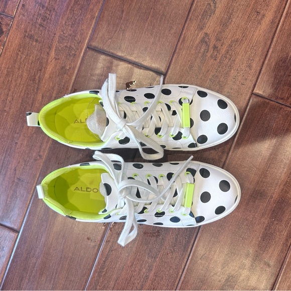 ALDO Woman’s White Sneakers With Black Polka Dot - Picture 2 of 7